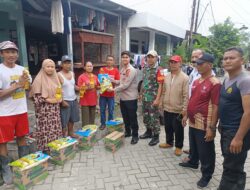 Kapolsek Cisoka Beserta Anggota Polsek Cisoka : Memberikan Bantuan Kepada Masyarakat yang Terkena Musibah Pohon Tumbang dan Angin Puting Beliung