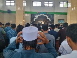 Polsek Panongan Laksanakan : Sholat Jumat Keliling di Masjid Al Barokah, Perkuat Silaturahmi dan Kamtibmas