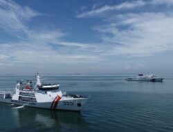 Bakamla RI dan Indian : Coast Guard Gelar Passing Exercise di Laut Jawa