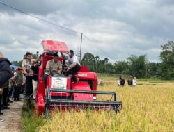 Kasdam XIX/Tuanku Tambusai Hadiri Panen Raya Padi dan Pelantikan Pengurus DPD HKTI Provinsi Riau