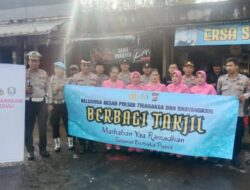 Keluarga Besar Polsek Tigaraksa Bersama Bhayangkari : Ranting Polsek Tigaraksa Berbagi Takjil Marhaban Ya Ramadhan