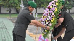 Danrem 031/WB Brigjen TNI Dr. Agustatius Sitepu, S.Sos.,M.Si.,M.Han Ziarah ke Makam Tokoh pembangunan Riau dan Tokoh Pengibar Bendera Pertama
