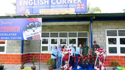 Danpuslatpur Resmikan Grand Opening English Corner di Puslatpur