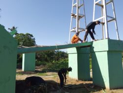 Kodam XIX/Tuanku Tambusai Genjot Penyelesaian Jembatan Garuda, Satgas Kodim 0313/KPR Pasang Hanger di Sisi Seberang Sungai