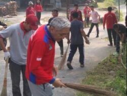 Kegiatan Jumat Bersih : Pemdes Sukamanah dan Senam Pagi Wujudkan Desa Sehat, Bersih, dan Nyaman
