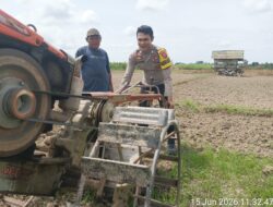 Dukung Ketahanan Pangan Nasional, Bhabinkamtibmas Polsek Kelayang Cek dan Siapkan Lahan Jagung 2 Hektare di Desa Teluk Sejuah