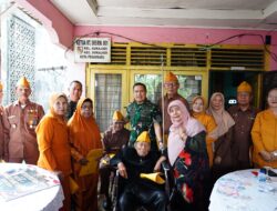 Hormati Jasa Pejuang, Pangdam XIX Tuanku Tambusai Santuni Veteran pada HUT Ke-1 Kodam